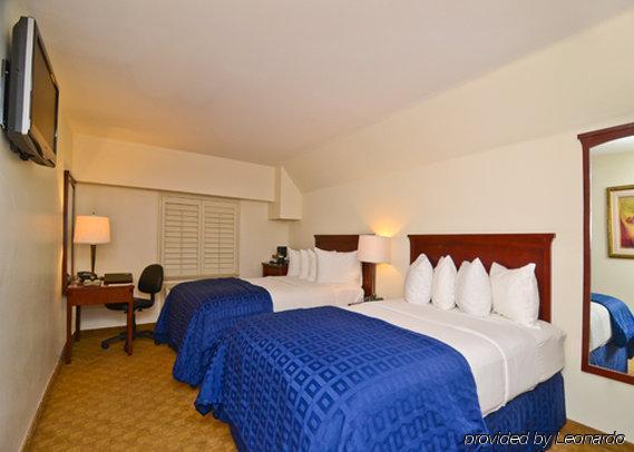 Ramada By Wyndham Oakland Downtown City Center Zimmer foto